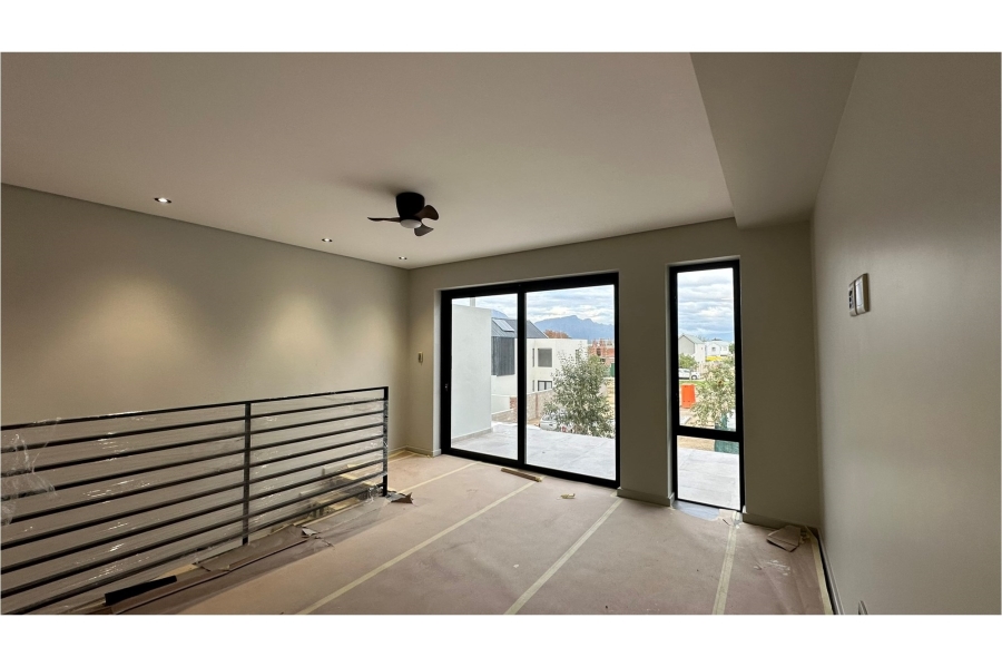 To Let 3 Bedroom Property for Rent in Paarl Central Western Cape